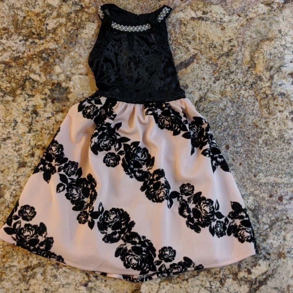 Gorgeous Xtraordinary formal dress